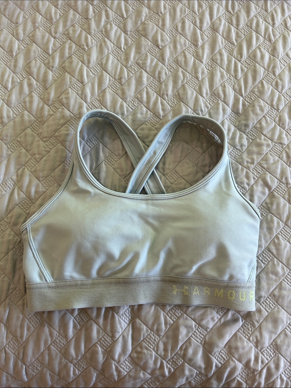 Under Armour Pale Gray Crossback Sports Bra with Elastic Band